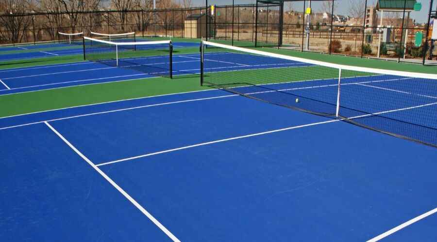 Large-Outdoor-Tennis-Courts_4_11zon